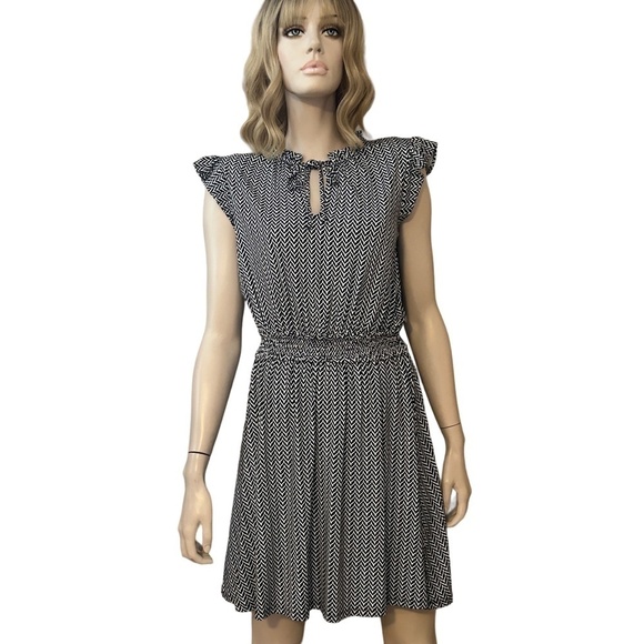 LOFT Dress Rayon Geo Ruffle Flutter Cap Sleeve Smocked Shirred Keyhole Neck S-M - Picture 5 of 16